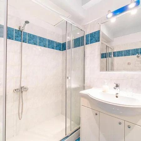 Appartement St Nicholas B8 I